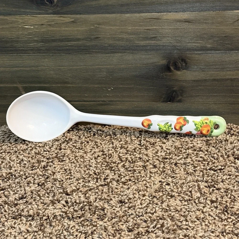 Vintage Melamine Ware Spoon‎ Fruit Hard Plastic White